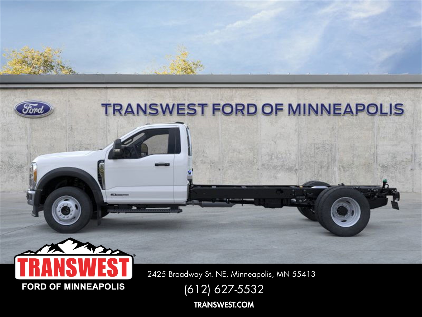 2026 Ford F-600 photo 2