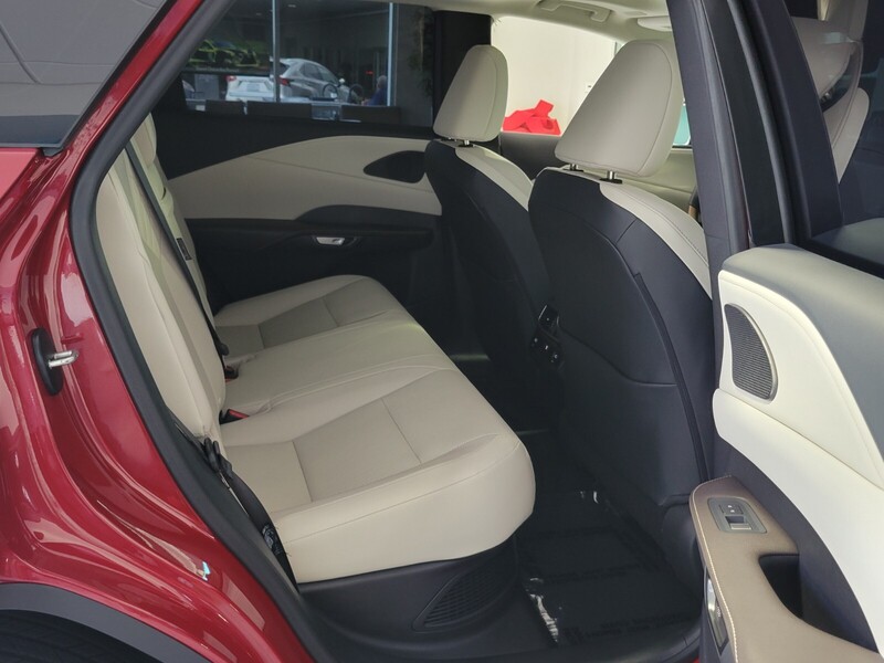 2024 Lexus RX 350h AWD photo 13