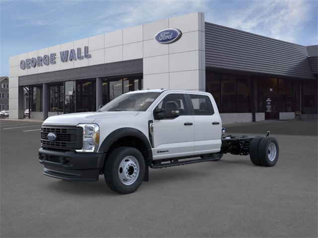2026 Ford F-550 Super Duty Chassis Cab XL's photo