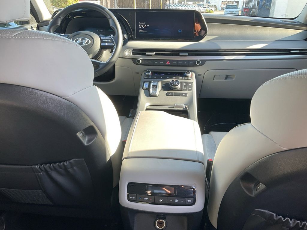 2024 Hyundai Palisade SEL photo 25