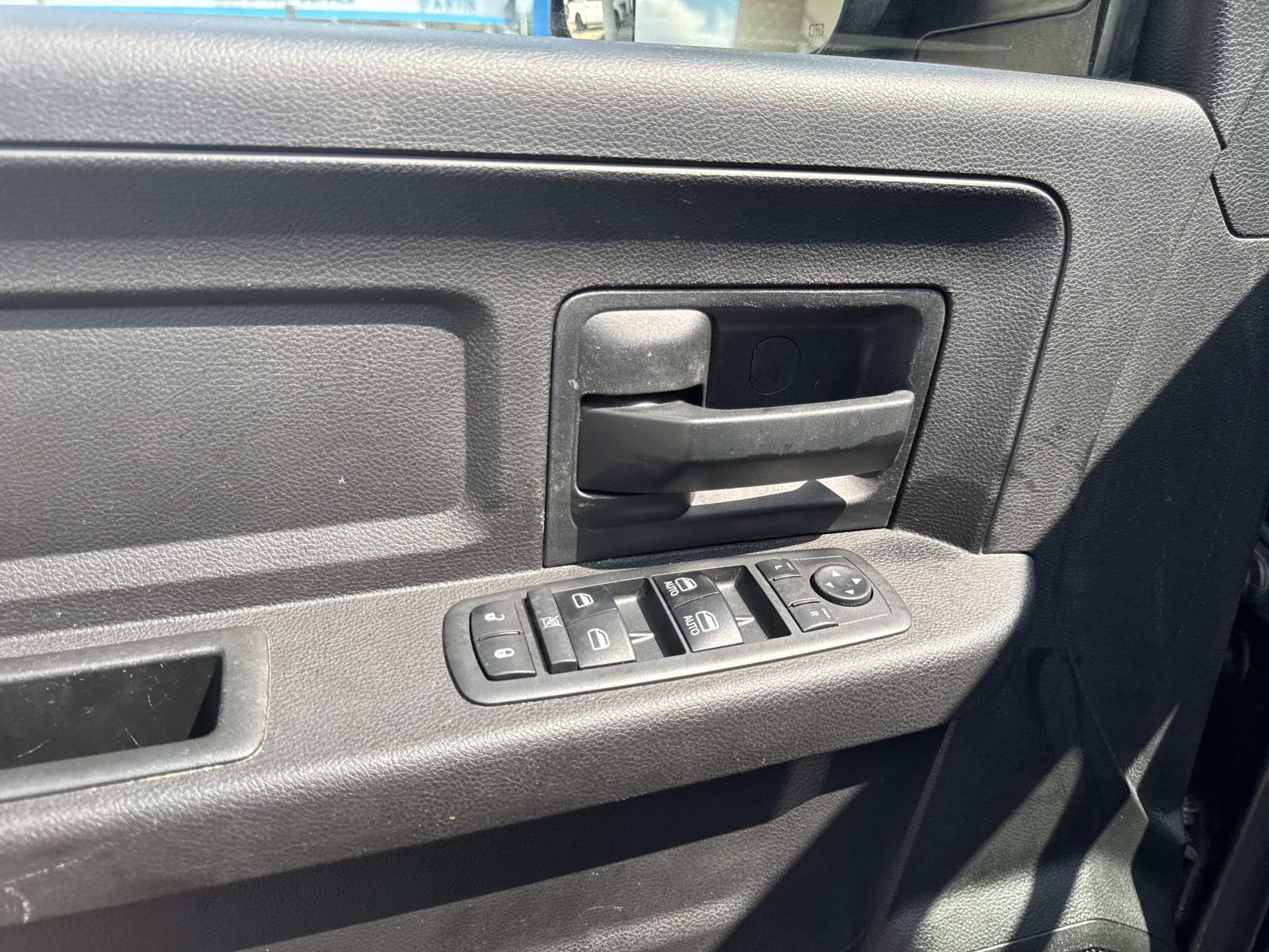 2018 Ram 2500 Tradesman photo 18