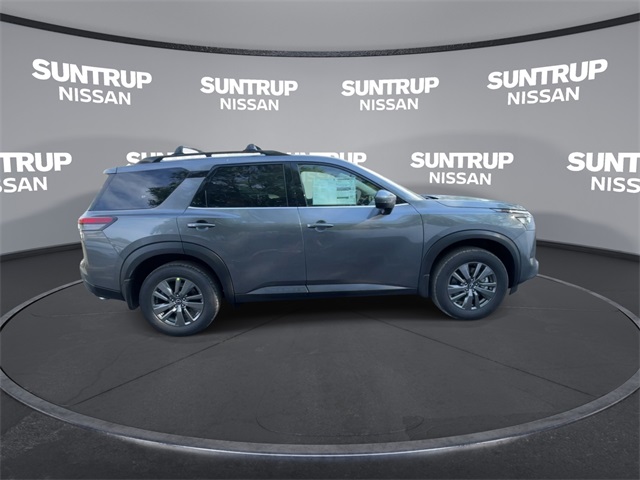 2025 Nissan Pathfinder SV photo 9