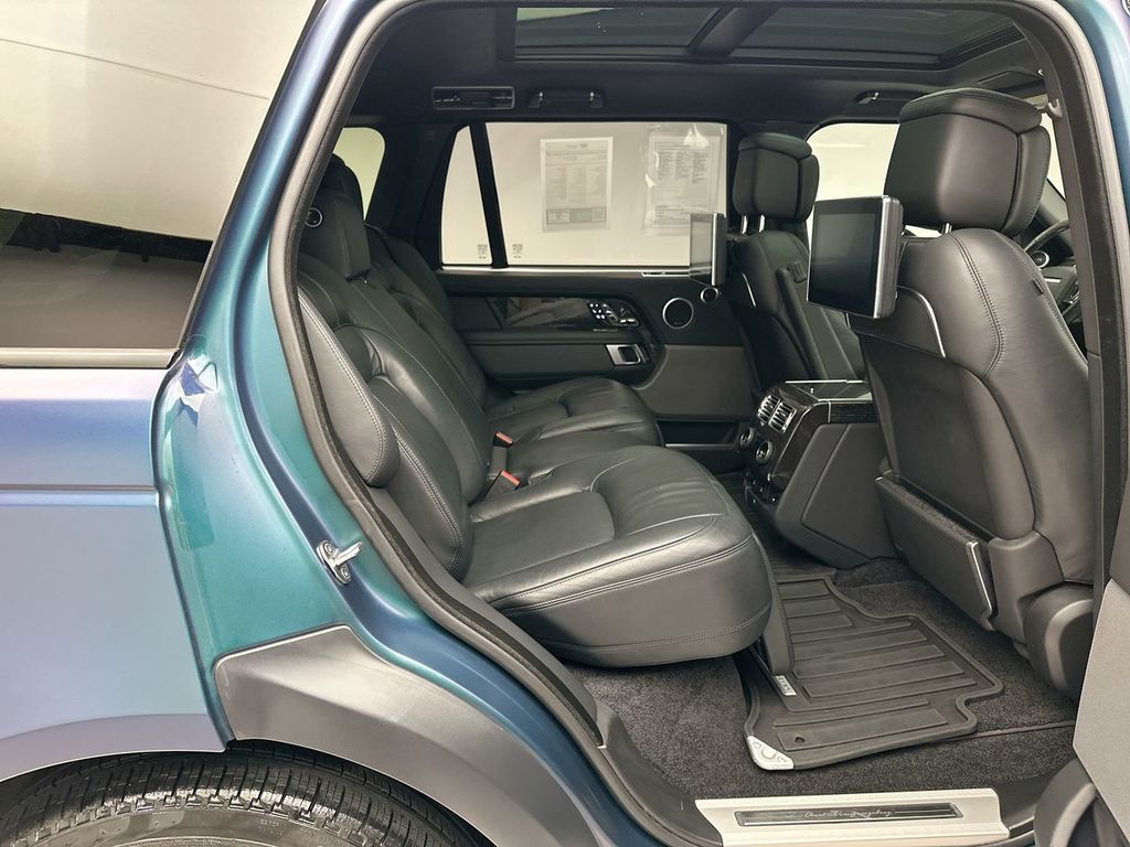 2020 Land Rover Range Rover Autobiography photo 6