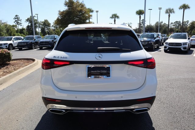 2025 Mercedes Benz GLC 300 photo 4