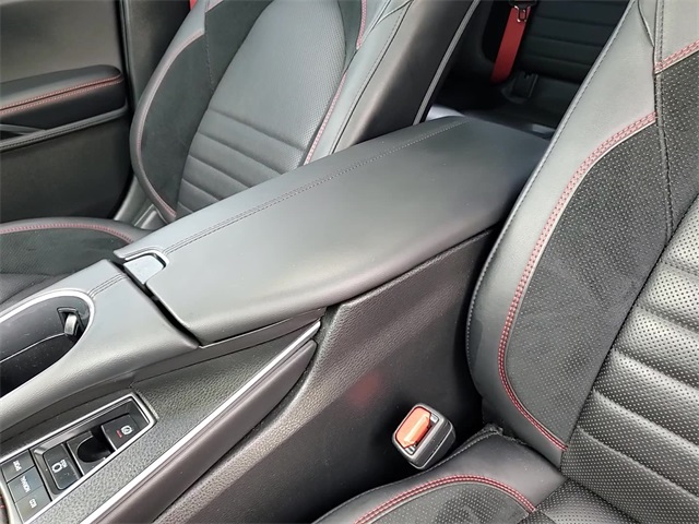 2020 Toyota Avalon TRD photo 19