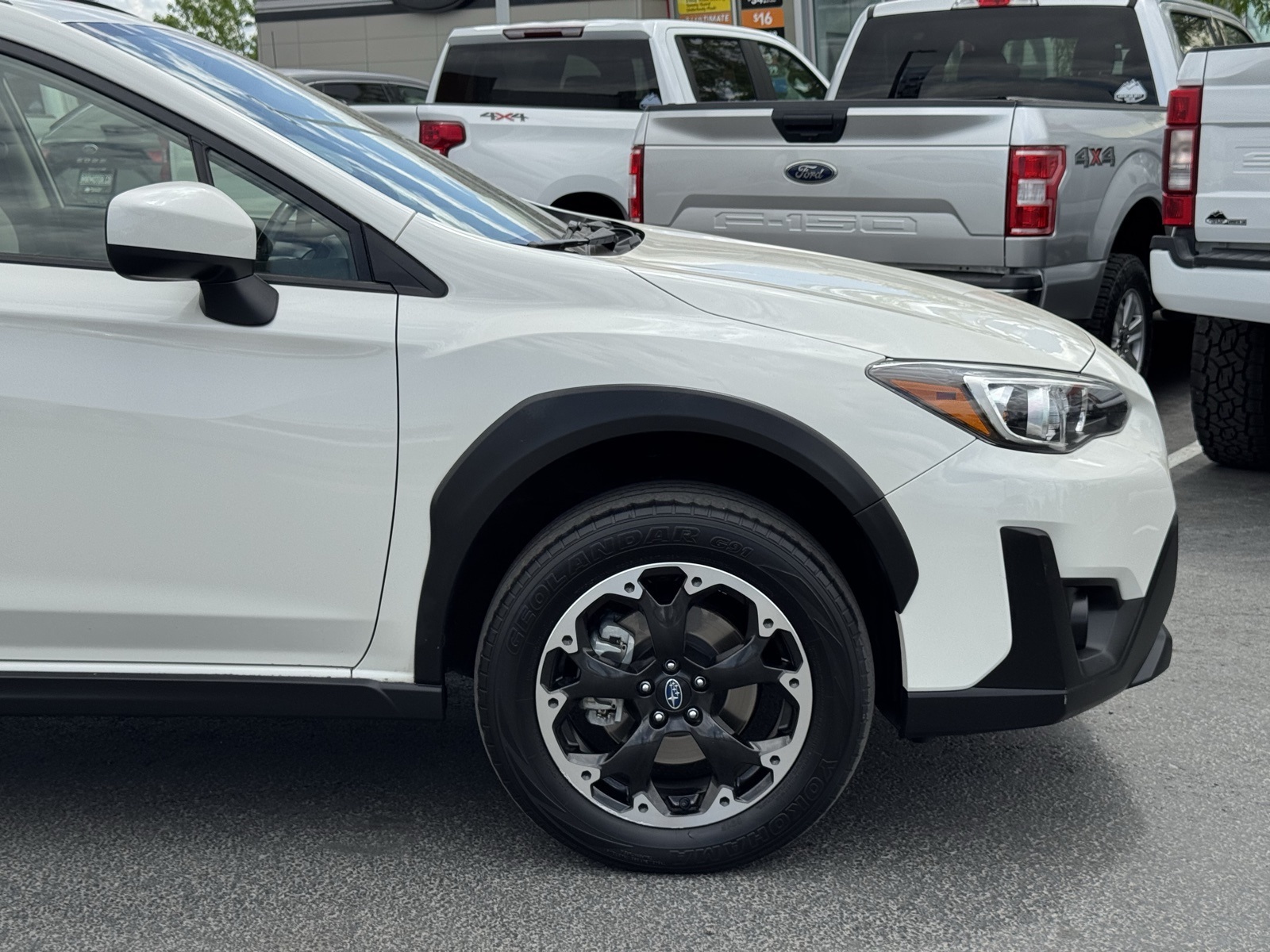 2023 Subaru Crosstrek Premium photo 3