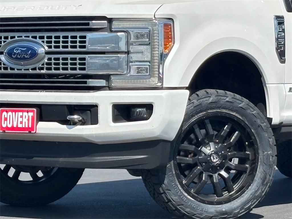 2018 Ford F-250 Platinum photo 2