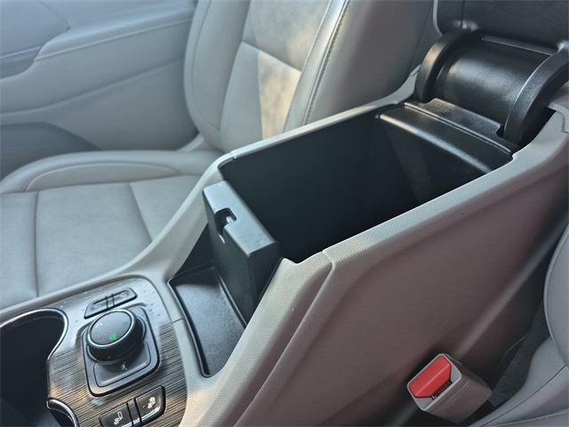 2023 Gmc Acadia SLT photo 21