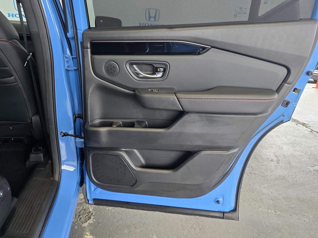 2025 Honda Pilot TrailSport photo 30