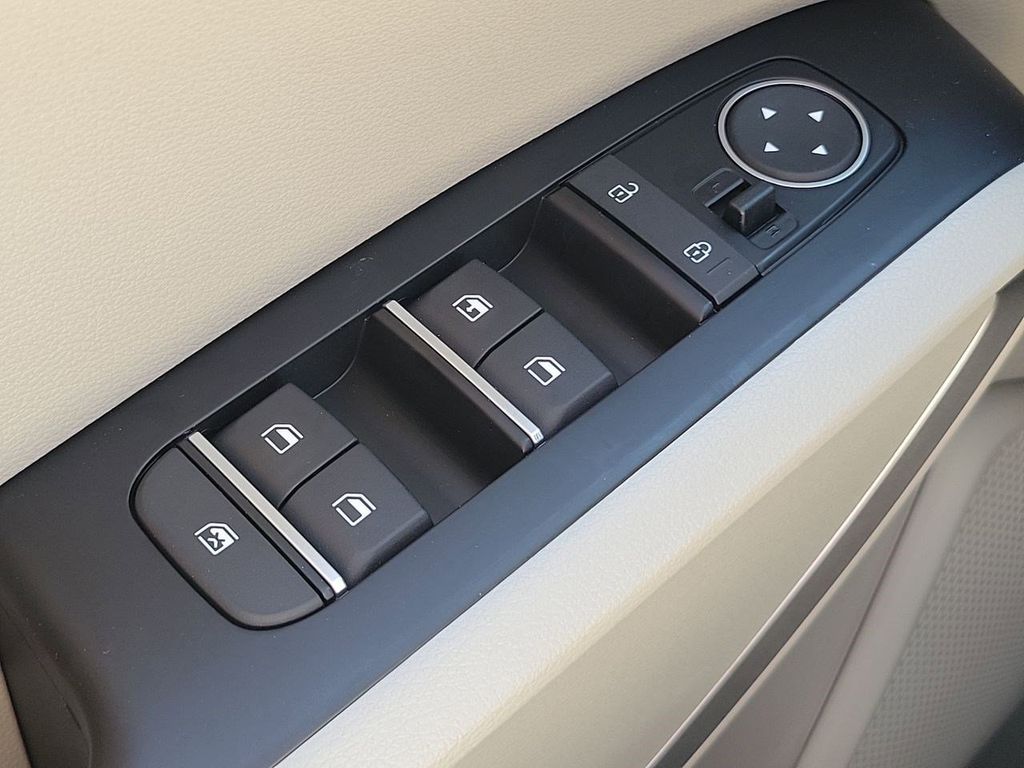 2025 Kia Soul LX S photo 22