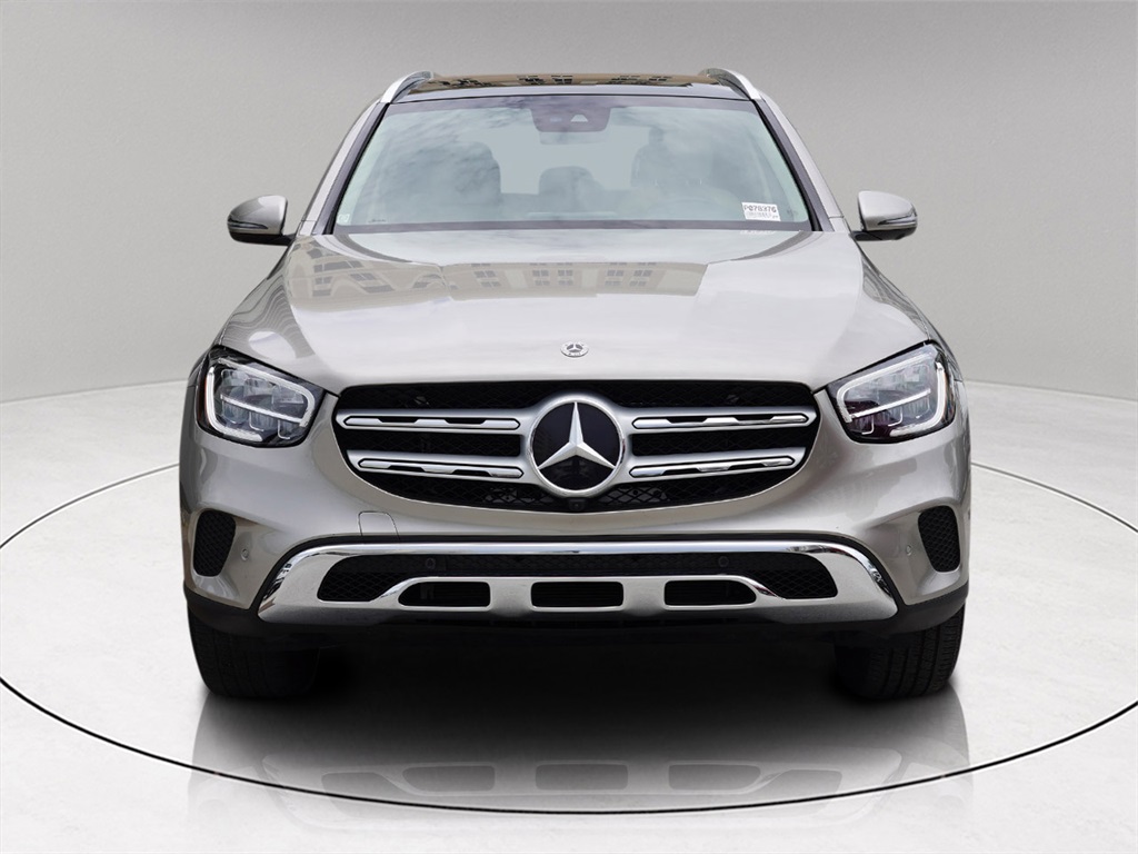 2022 Mercedes Benz GLC 300 photo 2