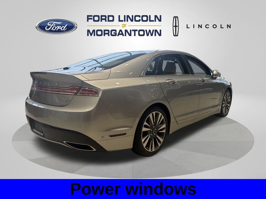 2020 Lincoln MKZ Hybrid Reserve photo 4