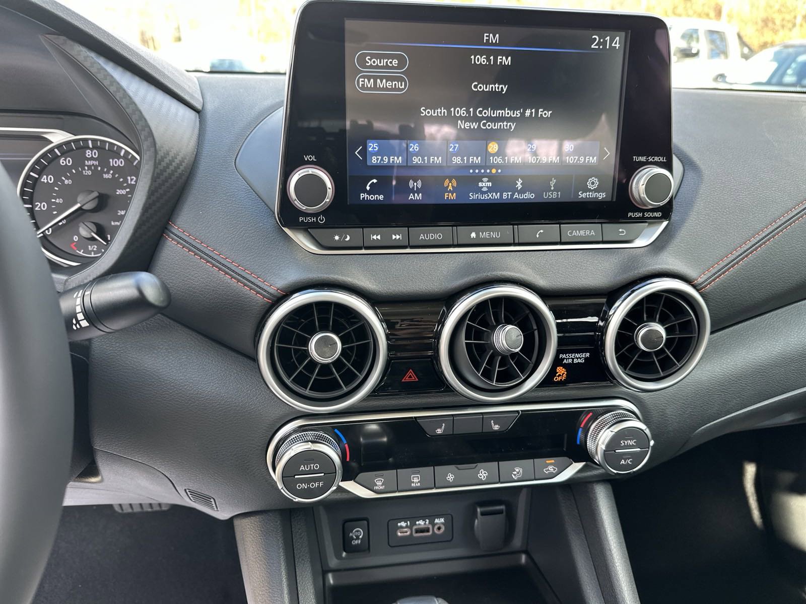 2025 Nissan Sentra SR photo 29