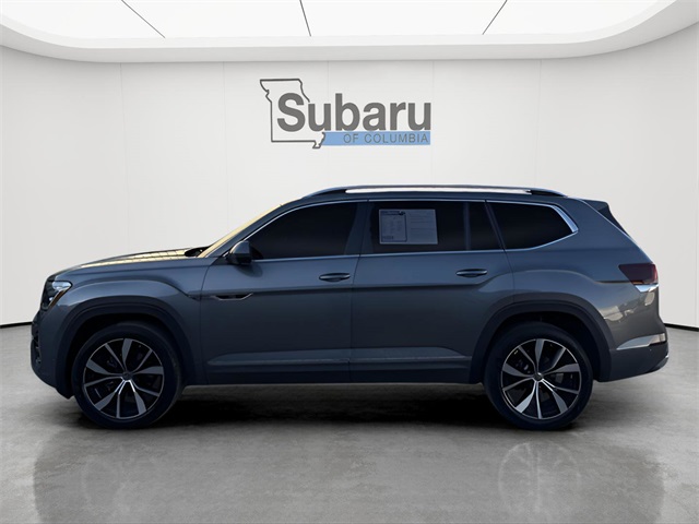 2024 Volkswagen Atlas SEL Premium R-Line photo 2