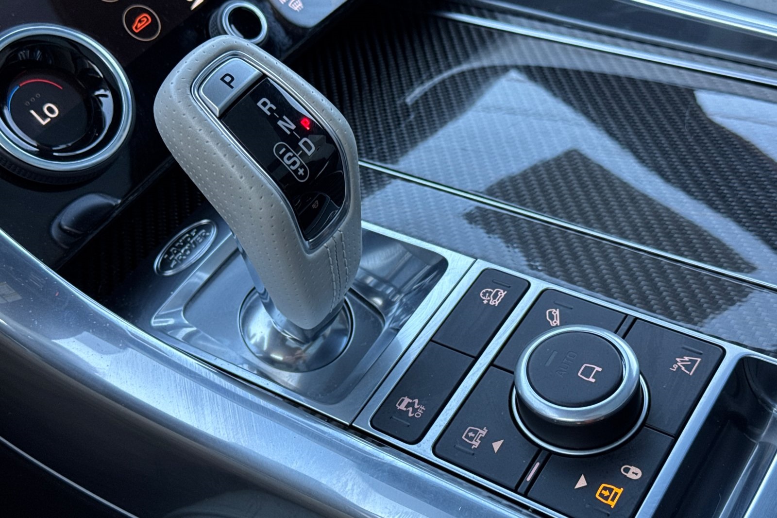 2022 Land Rover Range Rover Sport SVR photo 19