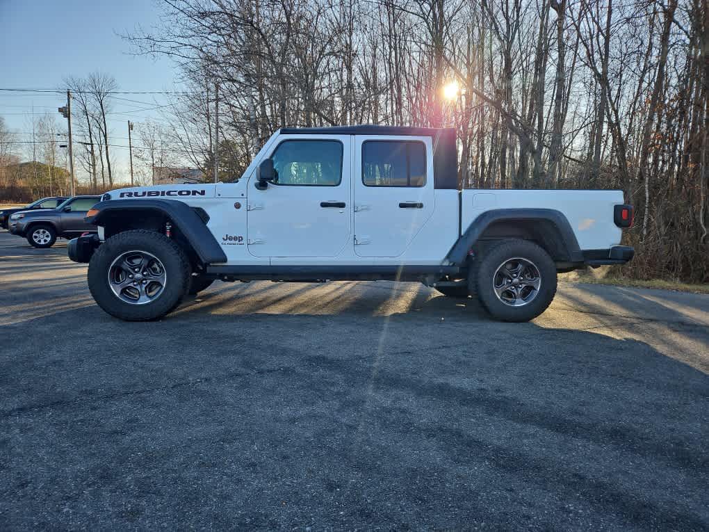 2021 Jeep Gladiator Rubicon photo 2