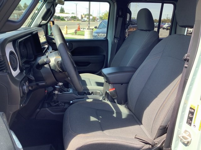2024 Jeep Wrangler Willys 4xe photo 8