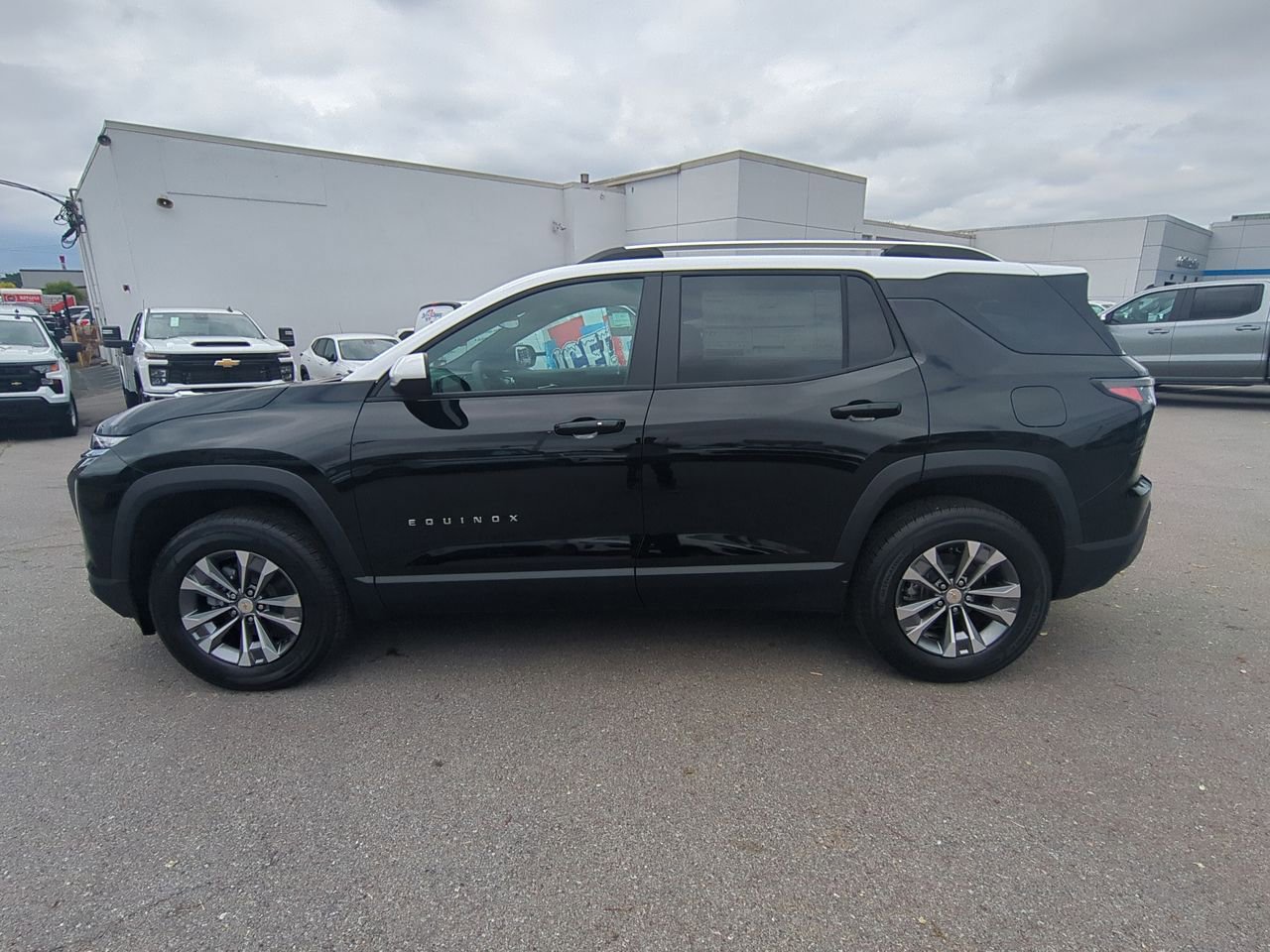 2026 Chevrolet Equinox LT photo 4