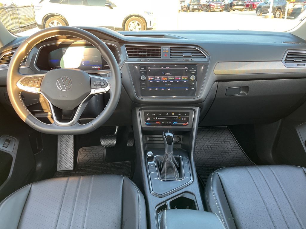 2022 Volkswagen Tiguan SE photo 13
