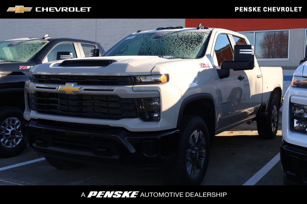 2026 Chevrolet Silverado 2500HD Custom's photo