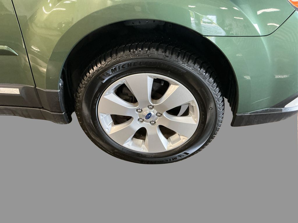 2012 Subaru Outback 2.5i Limited photo 14