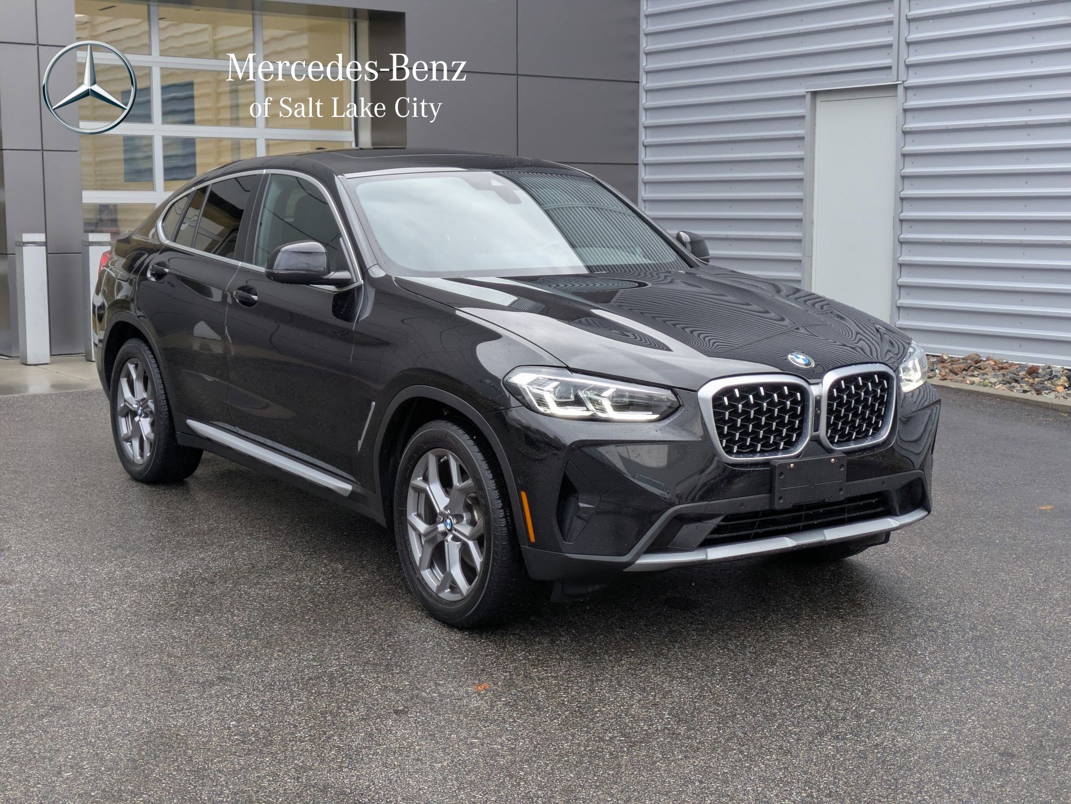 2024 BMW X4 30i's photo