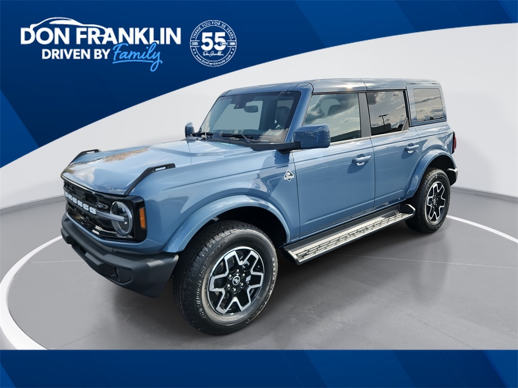 2025 Ford Bronco 4-Door Outer Banks's photo