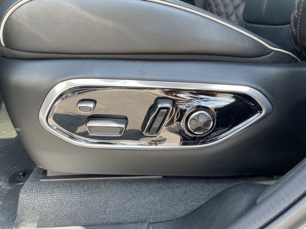 2023 Jeep Grand Cherokee Summit Reserve 4xe photo 21