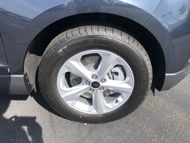 2024 Ford Edge SE photo 4