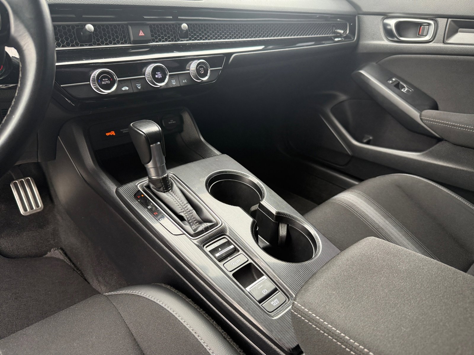 2023 Honda Civic Sport photo 13