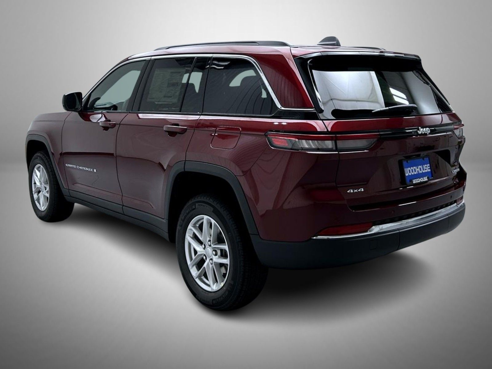 2025 Jeep Grand Cherokee Laredo Altitude photo 6