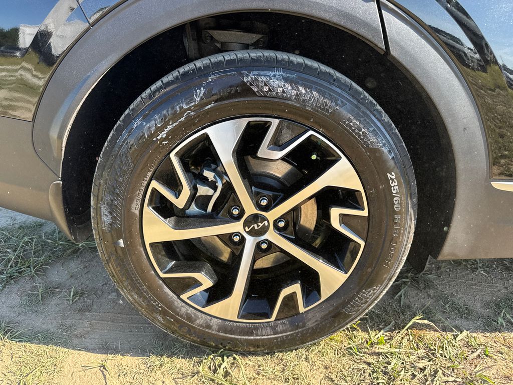 2024 Kia Sportage EX photo 17