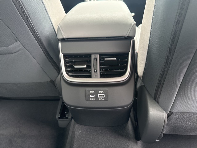 2025 Subaru Legacy Premium photo 4