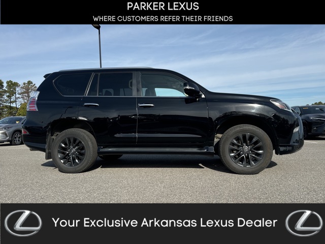 2022 Lexus GX's photo