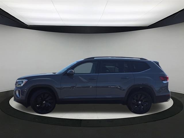 2025 Volkswagen Atlas SE Technology photo 2
