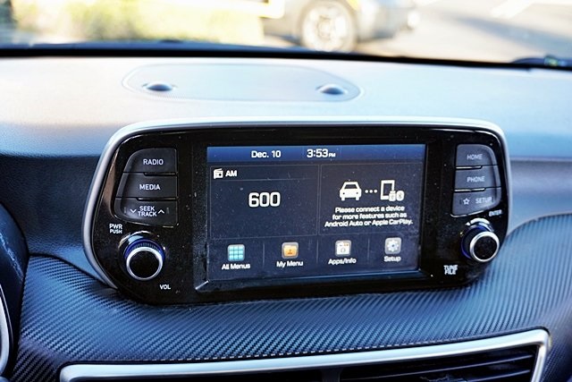 Used 2020 Blue Hyundai SE image 23