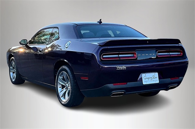 2020 Dodge Challenger SXT photo 4