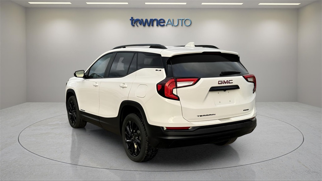 2024 Gmc Terrain SLE photo 2