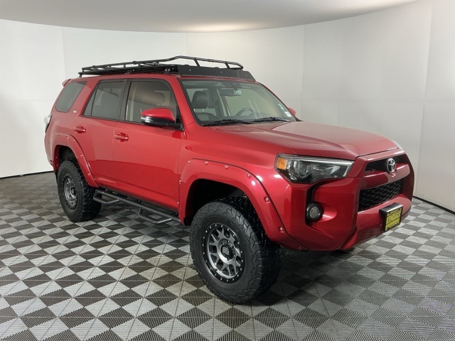 2016 Toyota 4Runner SR5 Premium photo 3