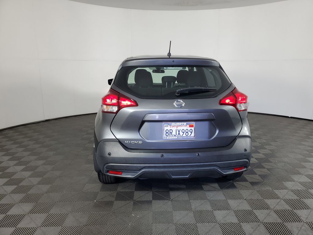 2020 Nissan Kicks S photo 4
