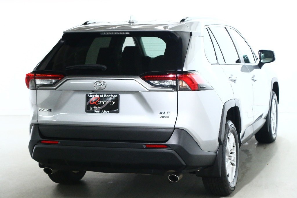 2021 Toyota RAV4 XLE photo 45