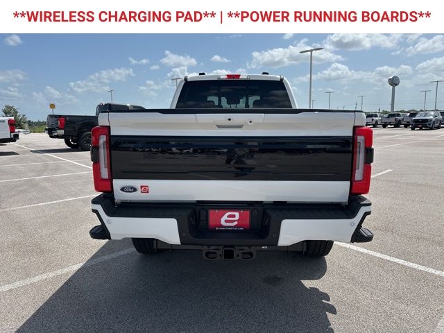 2025 Ford F-250 Platinum photo 6