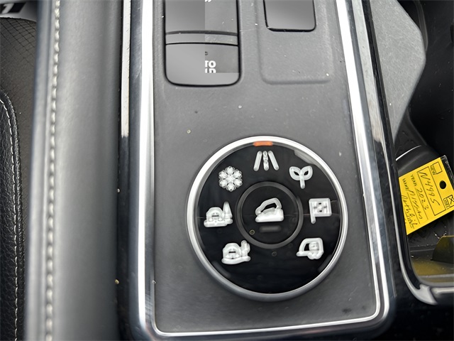 2023 Nissan Pathfinder SL photo 24