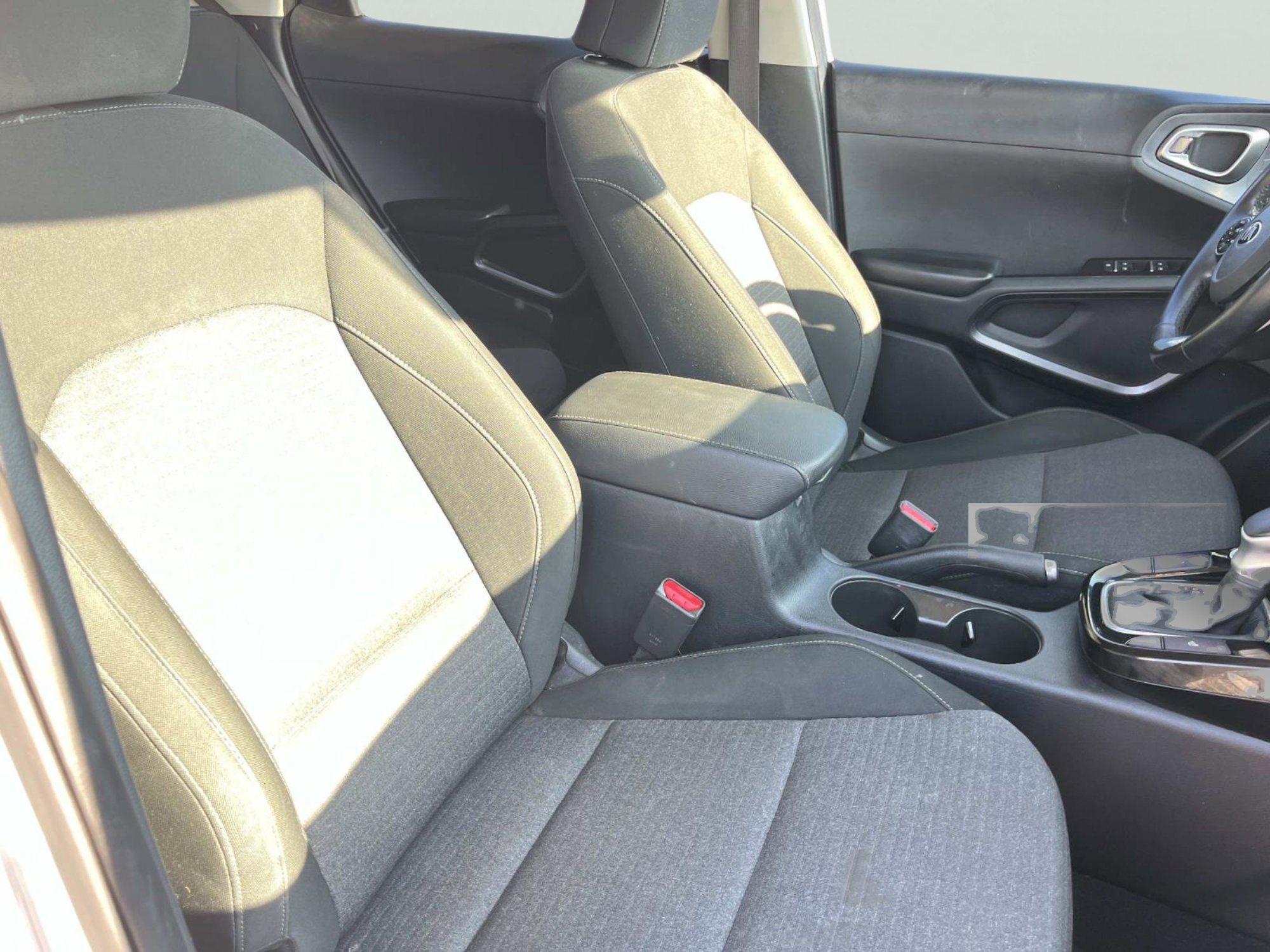 2020 Kia Soul EX photo 23