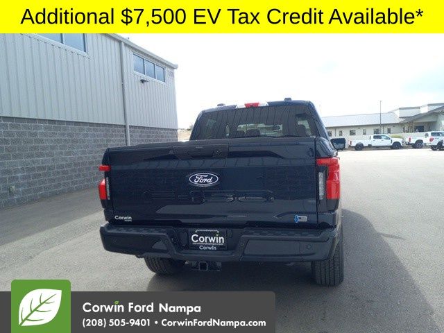 2025 Ford F-150 Lightning photo 4