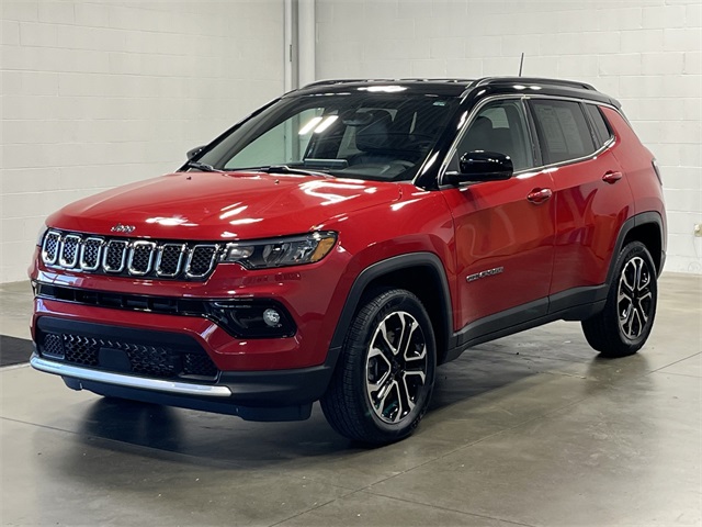 2023 Jeep Compass Limited photo 2