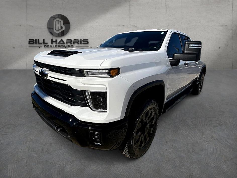 2024 Chevrolet Silverado 2500HD Custom's photo