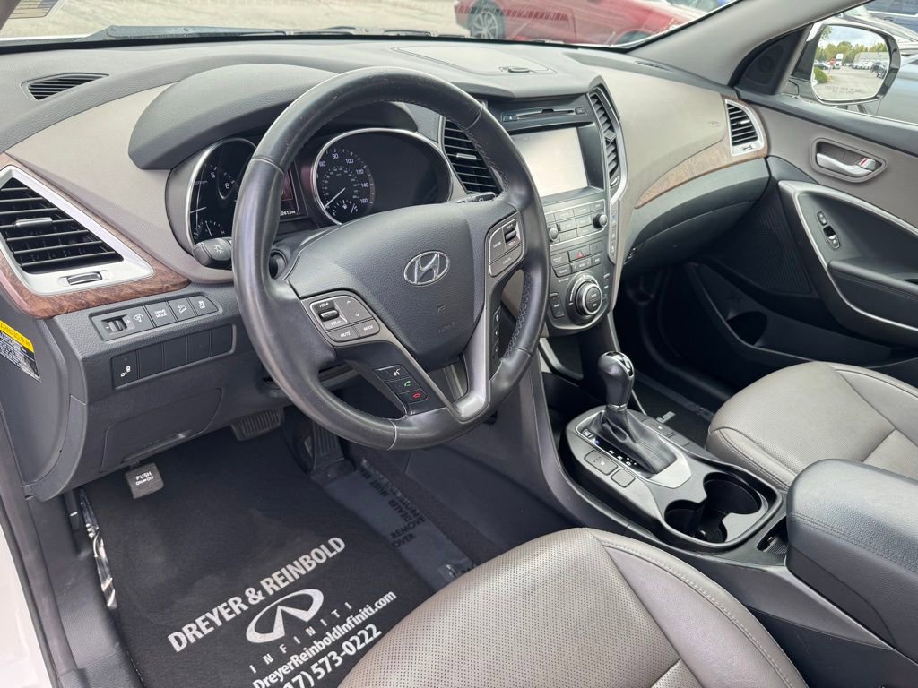 2017 Hyundai Santa Fe SE photo 13