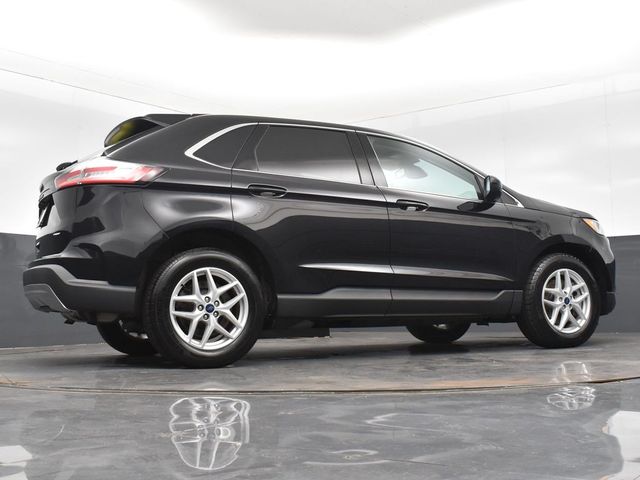 2022 Ford Edge SEL photo 13