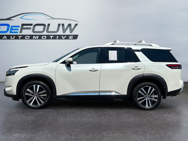 2024 Nissan Pathfinder Platinum photo 6
